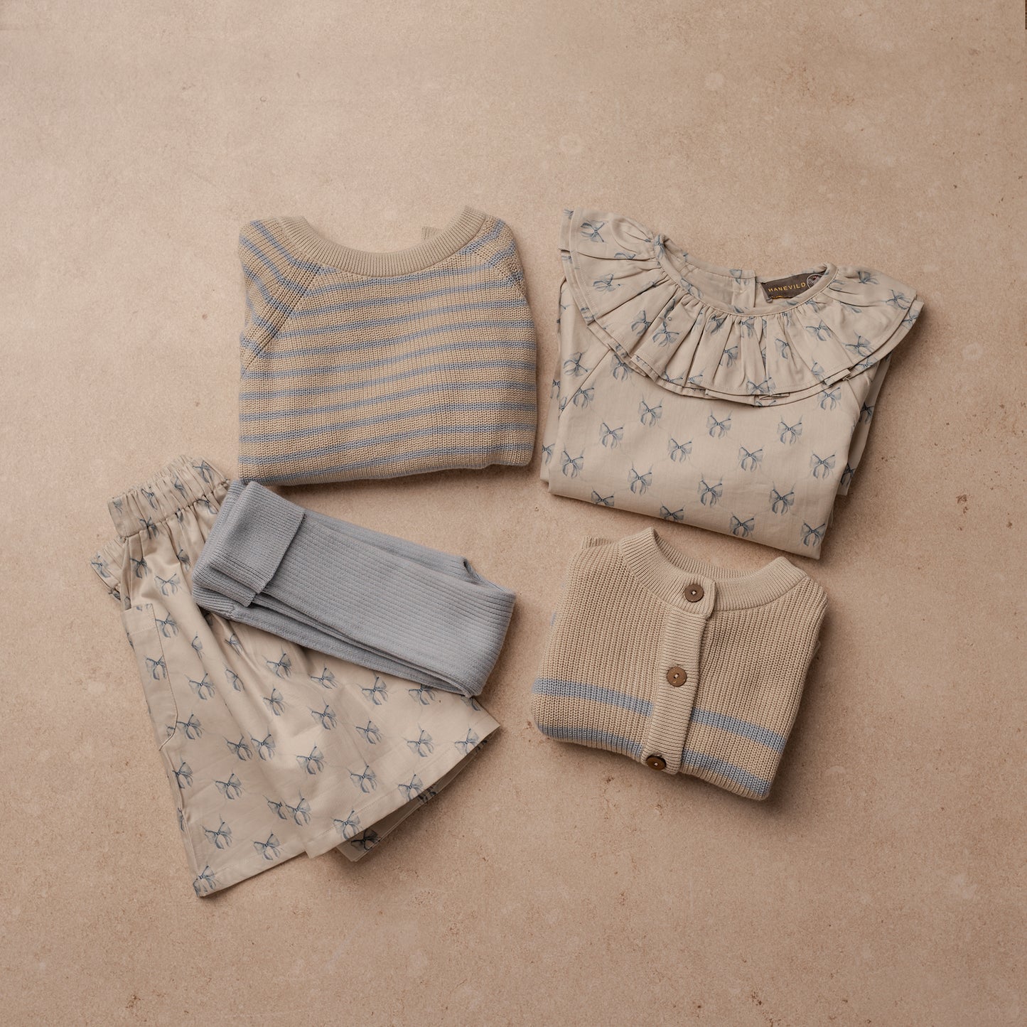 Hanevild Bluse med sløjfer - piger Blouses Summer sand
