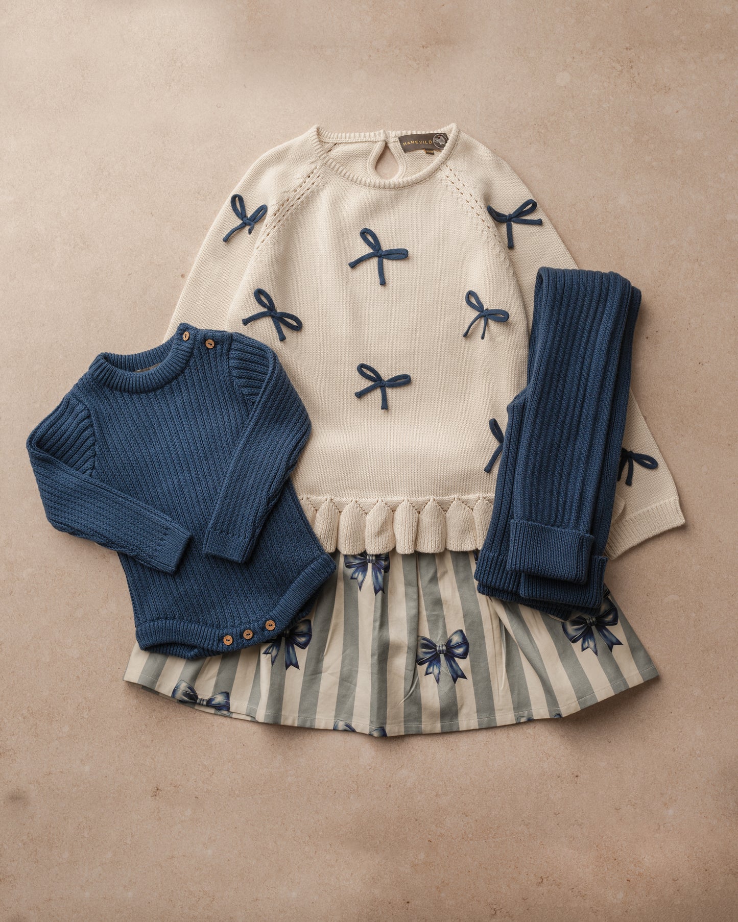 Hanevild Sløjfe sweater Blouses Ivory