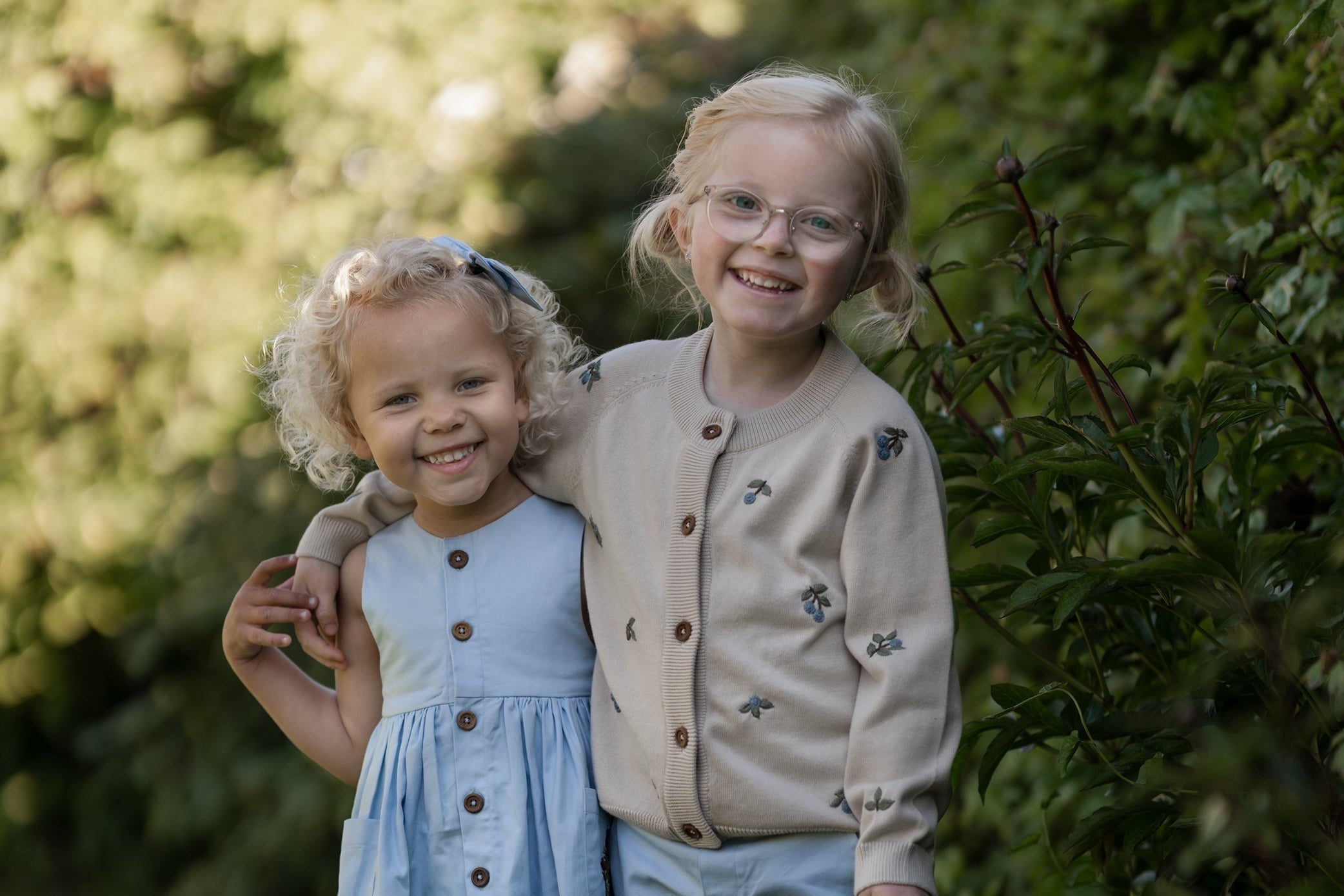 Hanevild Cardigant il børn, emd blåbær Blouses Summer sand