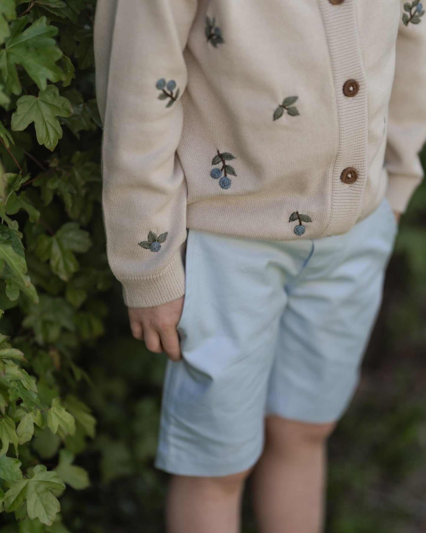 Cardigan med blåbær - Summer sand - Hanevild