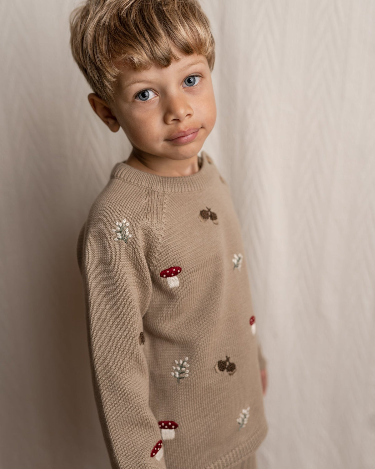 Fall sweater – sand - økologisk bomuld - Hanevild