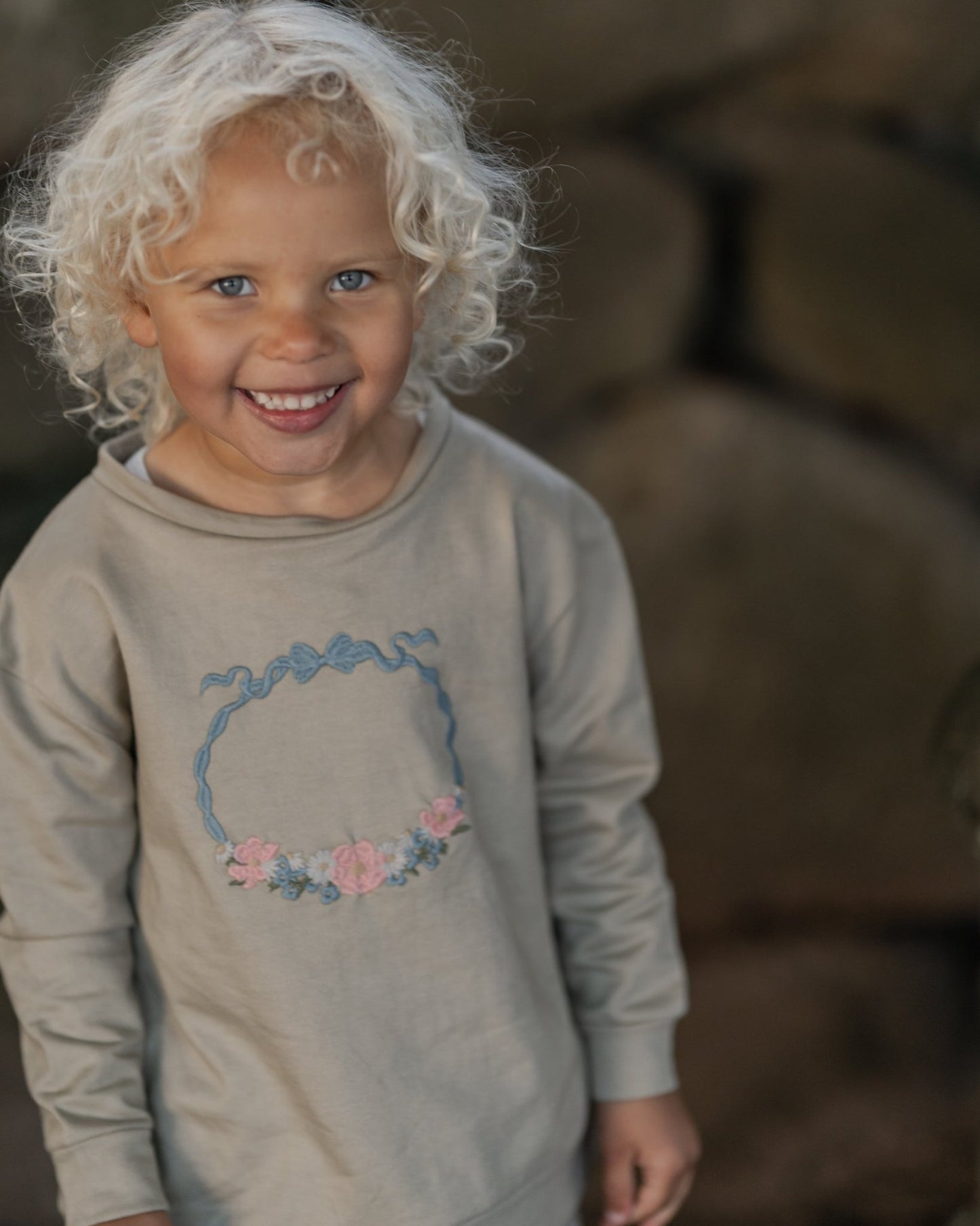 Hanevild Flower sweatshirt Blouses Crockery