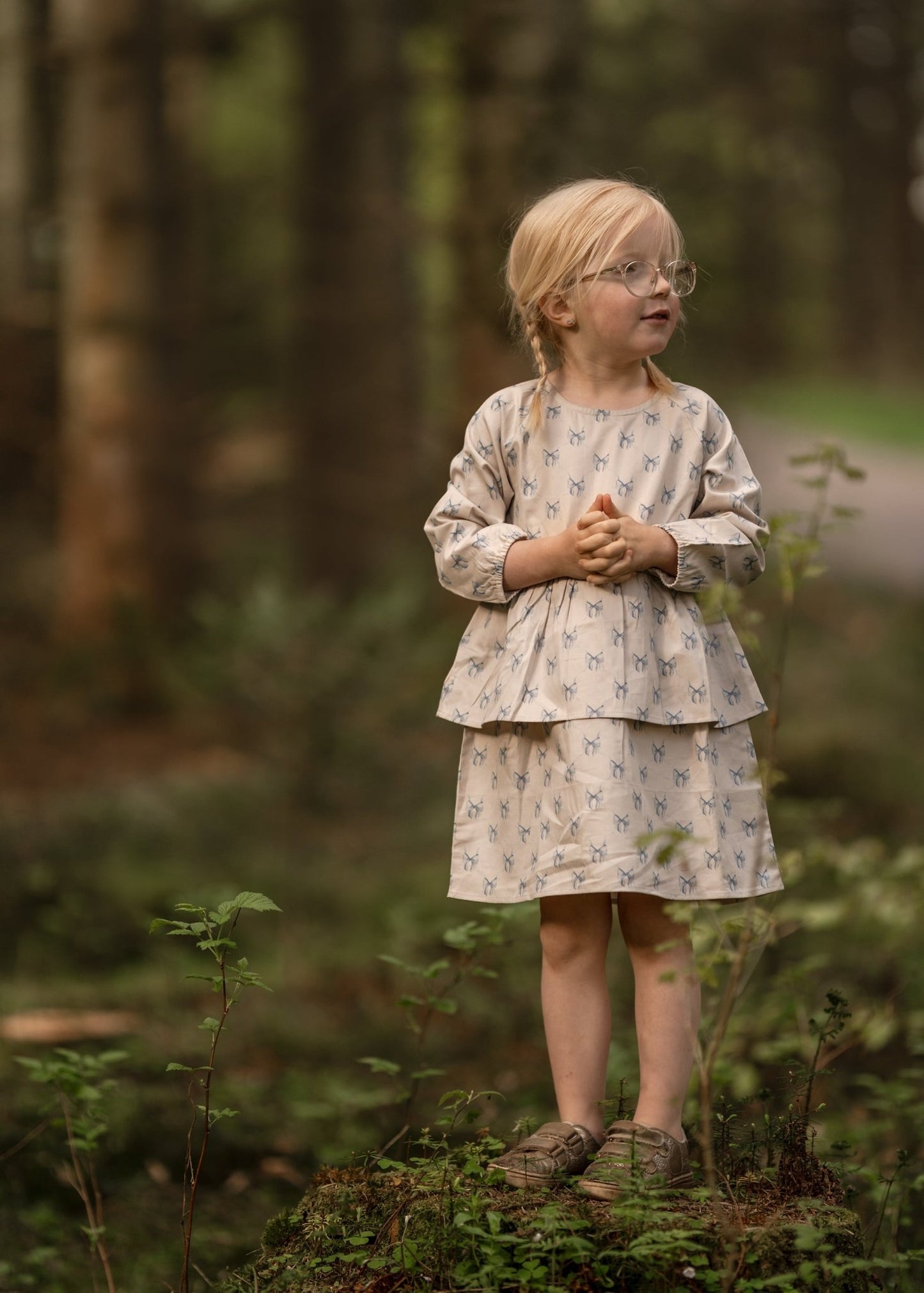 Kjole med sløjfer - til piger - Summer sand - Hanevild
