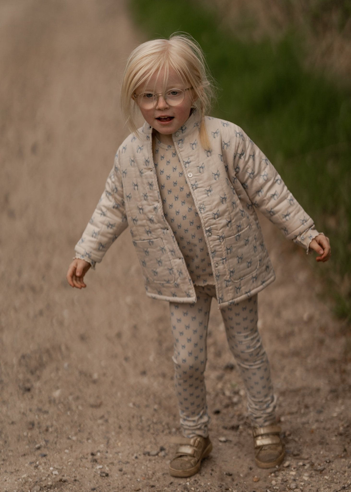 Sløjfe bluse - til piger - Summer sand - Hanevild